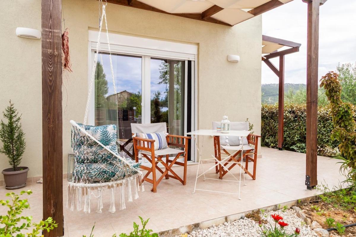Meliterra Villa Gialova Bagian luar foto