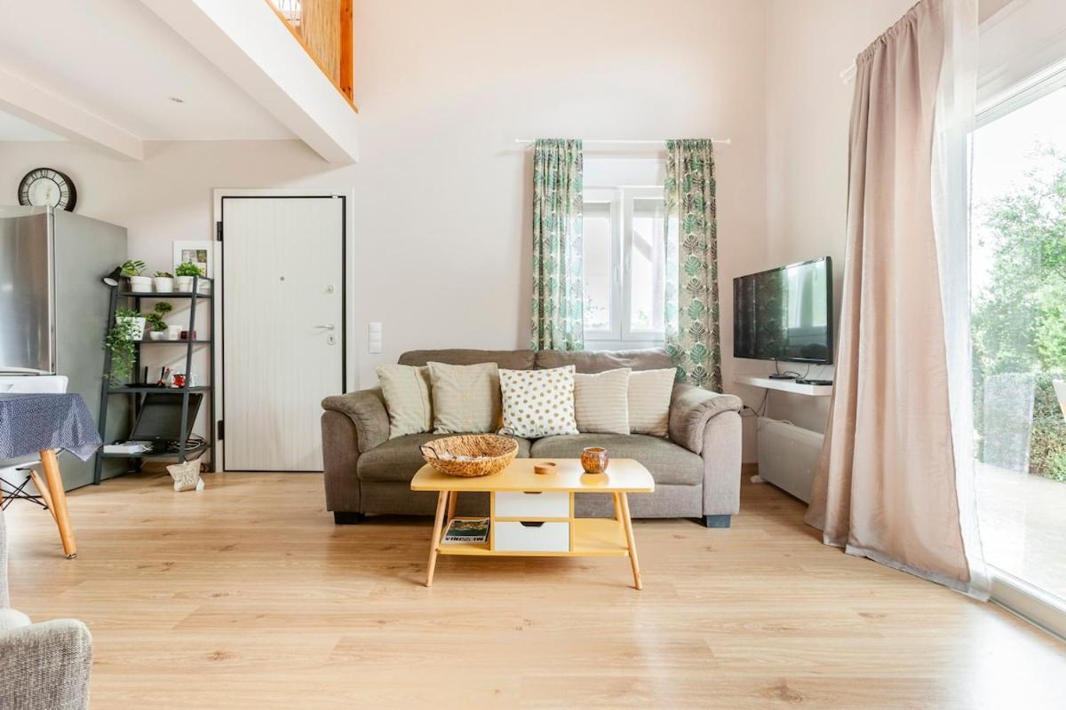 Meliterra Villa Gialova Bagian luar foto